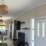 Apartment Casa Psarou 1 *