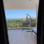 Apartment Casa Psarou 1 *