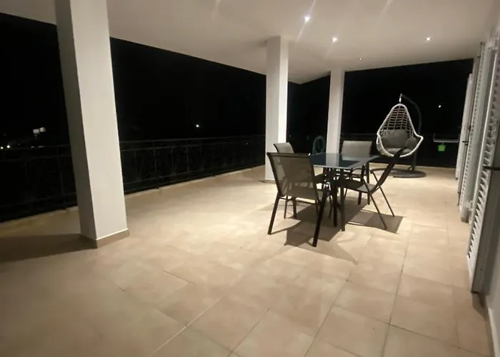 Casa Psarou 1